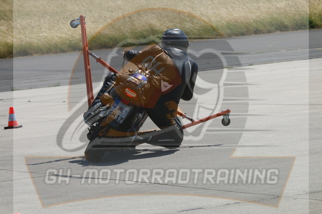 IMG_2991 | gh-motorradtraining-foto.de - Realisiert mit Pictrs.com