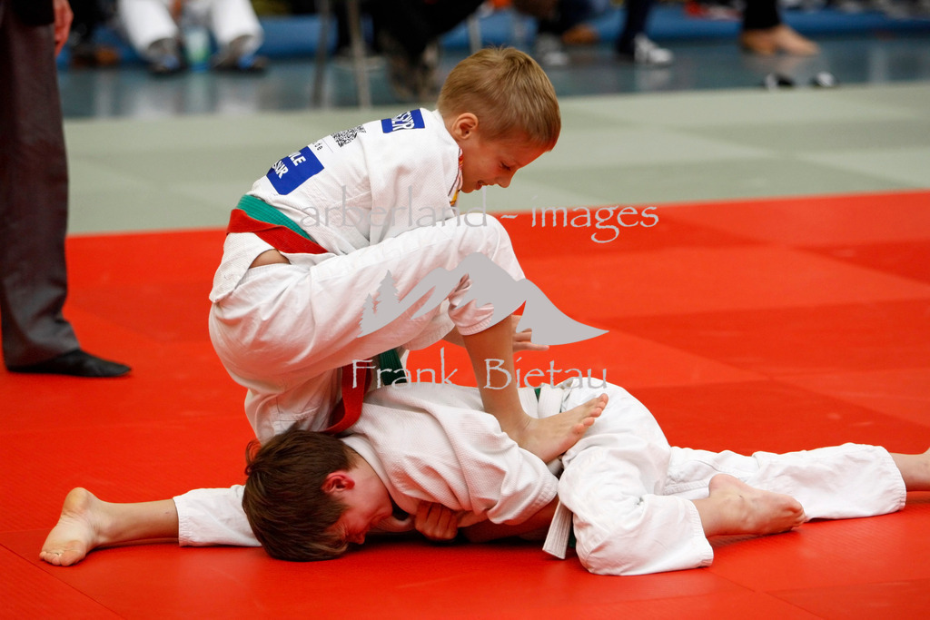 _93T0041 | Medien- Sport- Entertainmentfotos