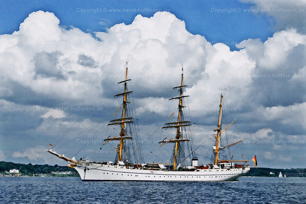 PDM2_Gorch-Fock_Reede_120x80 | DIGITALKUNST. GORCH FOCK auf Reede. __ Das Segelschulschiff der Deutschen Marine liegt vor Anker auf der Flensburger Innenförde. - Realisiert mit Pictrs.com
