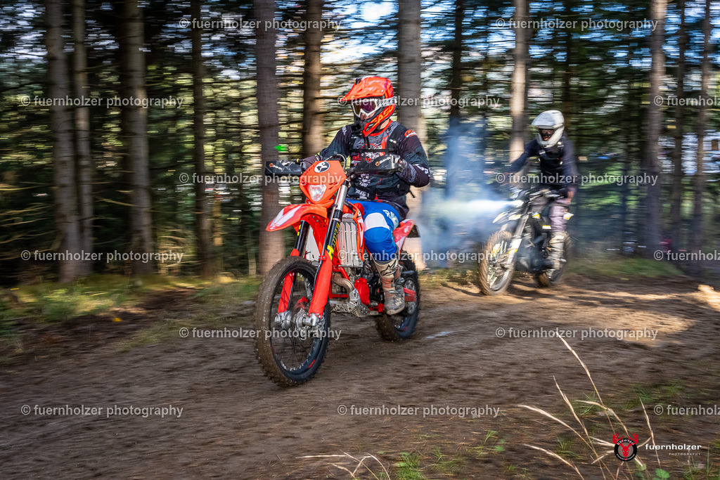 fuernholzer_251026-C1-132 | Fotografische Impressionen von der Red Stag Enduro Extreme by fuernholzer-photography.com. Endurosport in Österreich fotografisch festgehalten von fuernholzer. Auftragsfotografie für Private, Gewerbefotos und Industriefotografie. Eventfotografie, Sportfotografie und Motorsportfotografie. Anbieter von Fotoworkshops, Fototraining, fotografischen Vorträgen und Fotoseminaren.