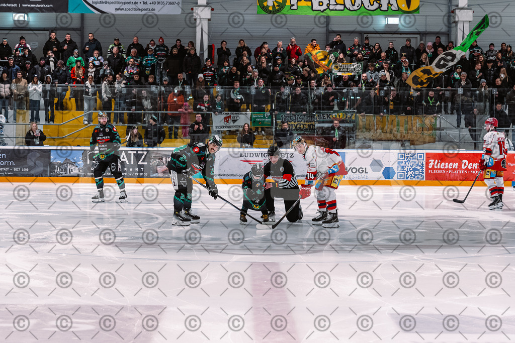 Alligators_vs_Deggendorf_30_11_2025-032 | Höchstadt Alligators Fotogalerie: Eishockey-Action aus Franken. Professionelle Spielfotos, Portraits & Stadionbilder zum Download. Jetzt entdecken! - Realized with Pictrs.com
