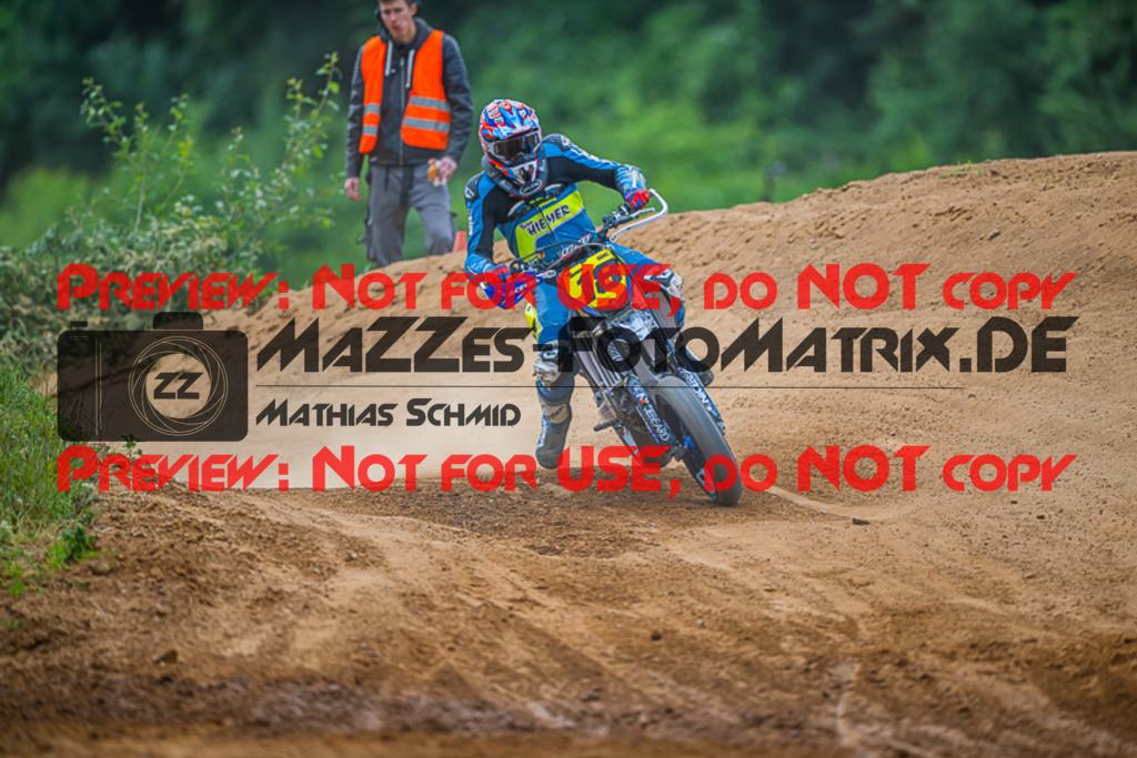 MaZZes_FotoMatrix_220528_8273 | Fotograf Mathias Schmid
Sportfotograf,
Eventfotograf,
Hochzeitsfotograf,
Portraitfotograf