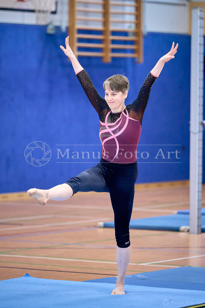B-DSC10796 | Professionelle Sportfotografie in Hamburg, Schleswig-Holstein und Niedersachsen – spezialisiert auf Rhönrad, Geräteturnen, Leistungsturnen und rhythmische Sportgymnastik. Bundesweite Begleitung von Rhönrad-Events. Jetzt Sport-Fotos - Realisiert mit Pictrs.com