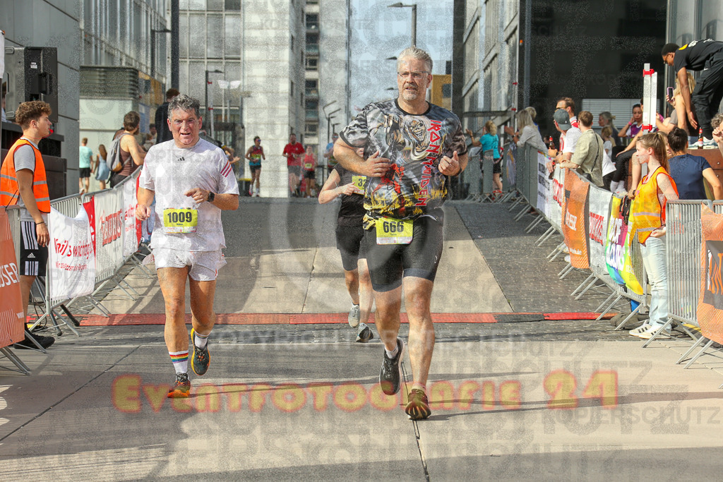 250920_1538_EX1_0265 | Sportfotografie im Rhein-Sieg Kreis, Köln, Bonn, NRW, Rheinland Pfalz, Hessen, etc. Unser Tätigkeitsfeld umfasst den Laufsport vom Volkslauf über den Marathon, Duathlon, Triathon bis zum Ultralauf wie Kölnpfad Ultra oder Schindertrail.