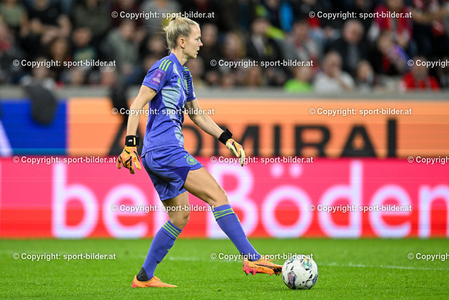 AUT, Fussball UEFA Frauen EM Qualifikation 2024-25 - Oesterreich vs Deutschland | 05.4.2024, Raiffeisen Arena Linz, AUT, UEFA Frauen EM Qualifikation 2024-25 - Oesterreich vs Deutschland, im Bild Merle Frohms (GER)


// UEFA Women's European Qualifiers 2024-25 Match between Austria and Germany in Linz, Austria on 2024/04/05