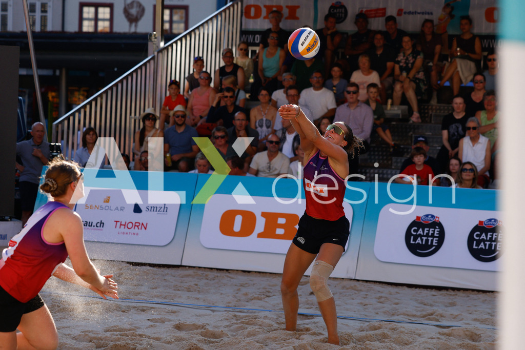Obi BeachTour 2026 - Basel | BASEL, SWITZERLAND - JULY 17: ELIN SHANA KLUSER (SUI) during the Obi BeachTour 2026 match between BOSSART / ABBÜHL (SUI) and KLUSER / SCHWAB (SUI) at Barfüsserplatz on July 17, 2026 in Basel, Switzerland. - Realisiert mit Pictrs.com