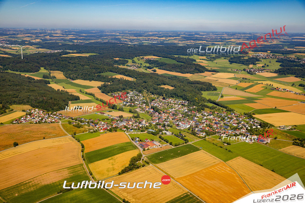 Das Luftbild zeigt :  Kreßberg - Die Luftaufnahme wurde 2024 vom UL-Flugzeug aus erstellt ( keine Drohne ) - Hochauflösende Luftaufnahme - Für grossformatige Ausdrucke geeignet. Die Geschenkidee !Mit Lizenz und Bildrechte bestellbar