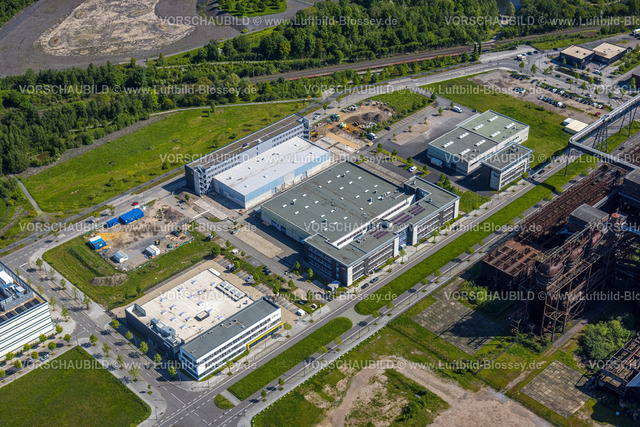 Dortmund230504212 | Luftbild, Technologiepark Gewerbegebiet Phoenix West, Zentrum für Produktionstechnologie (ZfP), Albonair GmbH, bitop AG Pharma,  Baustelle, Hörde, Dortmund, Ruhrgebiet, Nordrhein-Westfalen, Deutschland