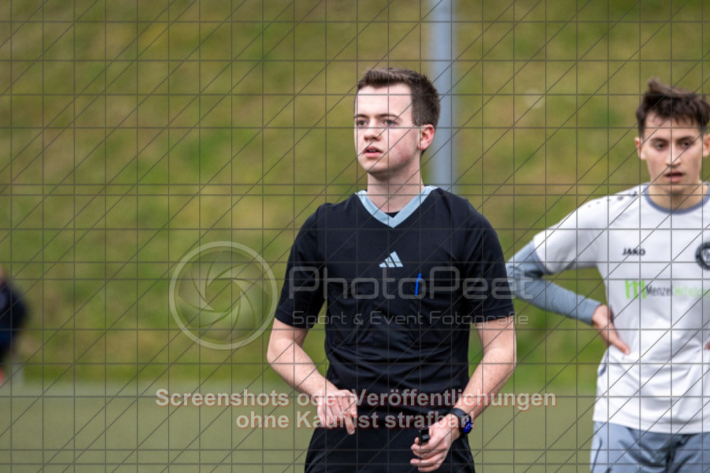20250330_161919_0624 | #,TSG Salach (blau) vs. SC Geislingen II (weiß/grau), Fußball, Bezirksliga - Bezirk Neckar/Fils, 20. Spieltag, Saison 2024/2025, Kunstrasensportplatz, Staufenecker Str. 41, 73084 Salach, 30.03.2025 - 15:30 Uhr,Foto: PhotoPeet-Sportfotografie/Peter Harich