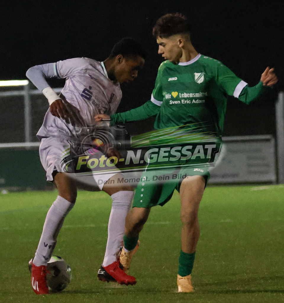 SV Rödinghausen - VfL Bochum | Auf dem Bild zu sehen: grün SV Rödinghausen ; grau VfL BochumSV Rödinghausen, VfL Bochum, Saison 25/26, C-Jugend Westfalenpokal, Deutschland - Realisiert mit Pictrs.com