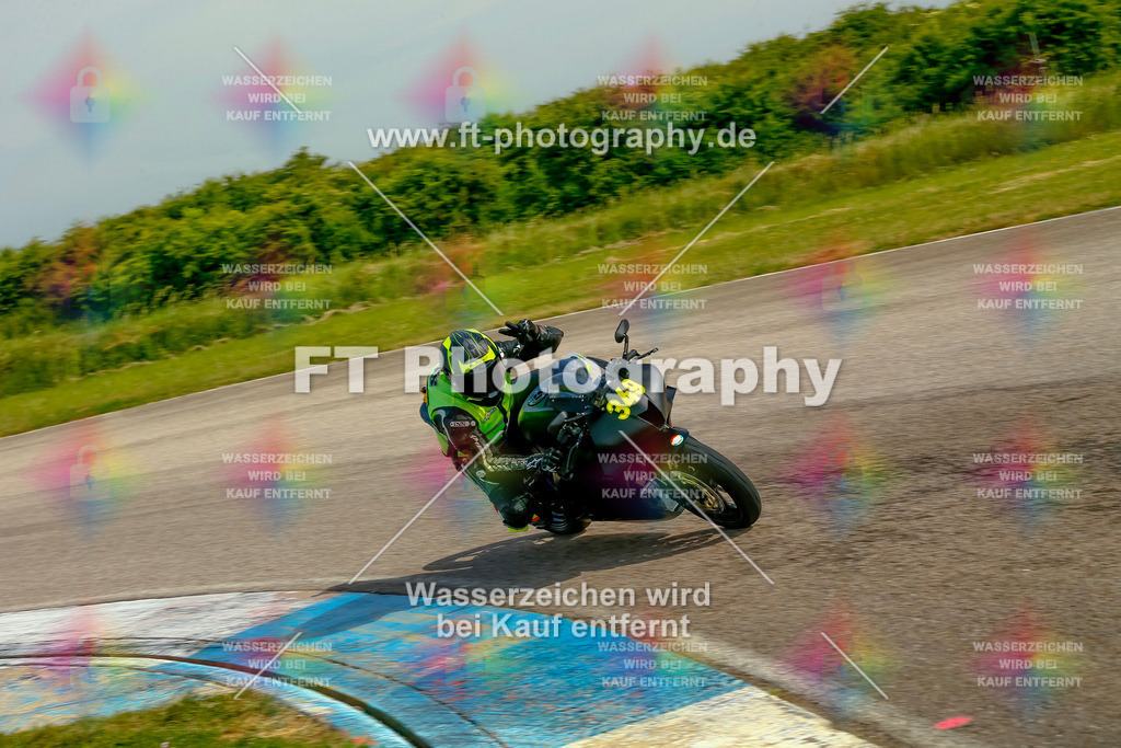 _MOT1256 | Hier findet Ihr Bilder von Touristenfahrten auf der Nürburgring Nordschleife oder von anderen Veranstaltungen die ich besucht habe. Viel Spass beim Durch Schauen 