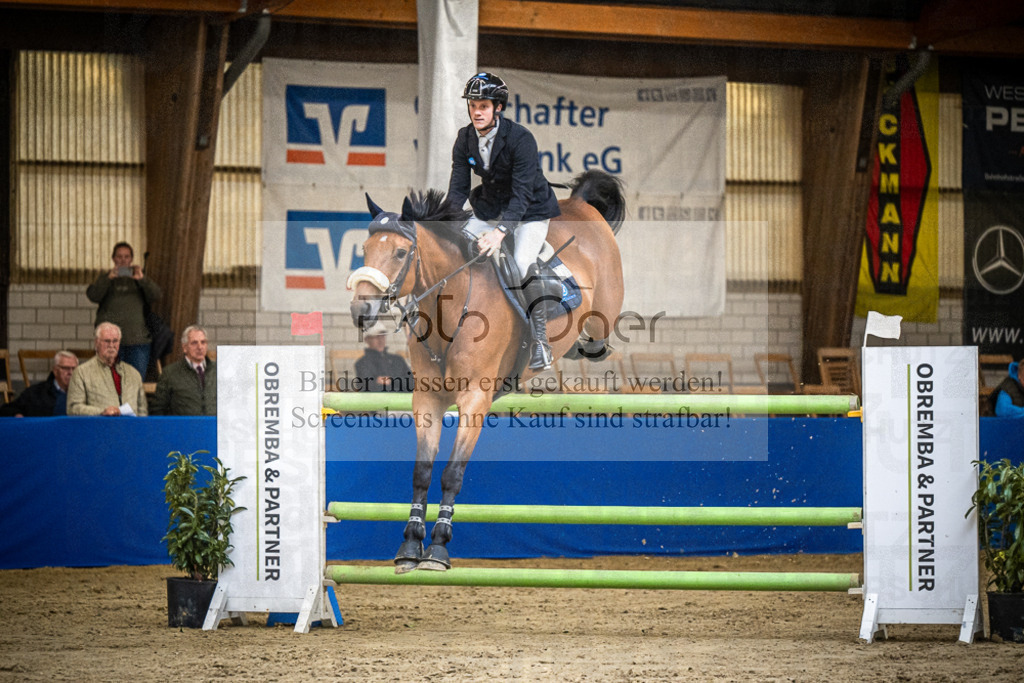 DOS_1618 | Entdecke hochwertige Reitturnierfotos von Foto Oger. Professionell, emotional und authentisch – jetzt Lieblingsmomente im Shop bestellen.Deutschlandweite Turnierfotografie. - Realisiert mit Pictrs.com
