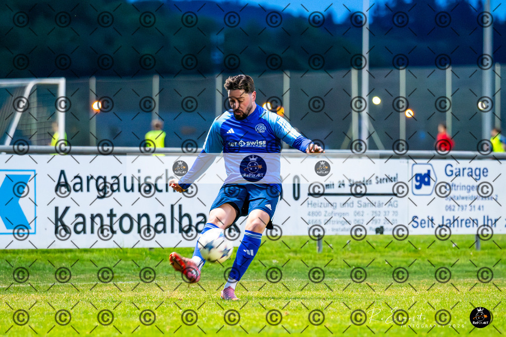 20260504_FCO-30_vs_FCM_048-107 | Sport und Naturfotografie von Roberto Esposito zeigt echte Momente Bewegung und die Schönheit der Natur. Ausdrucksstarke Bilder schaffen Emotionen.