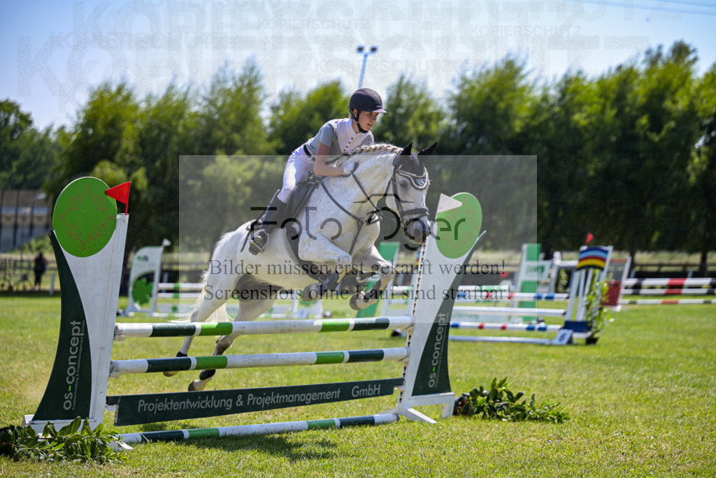 Reitturnier Voxtrup | Entdecke hochwertige Reitturnierfotos von Foto Oger. Professionell, emotional und authentisch – jetzt Lieblingsmomente im Shop bestellen.Deutschlandweite Turnierfotografie. - Realisiert mit Pictrs.com