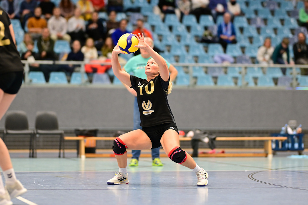 Volleyball I Frauen I Saison 2024-2025 I Regionalliga Nord I VT Hamburg - Wiker SV | Der Sportfotograf. - Realisiert mit Pictrs.com