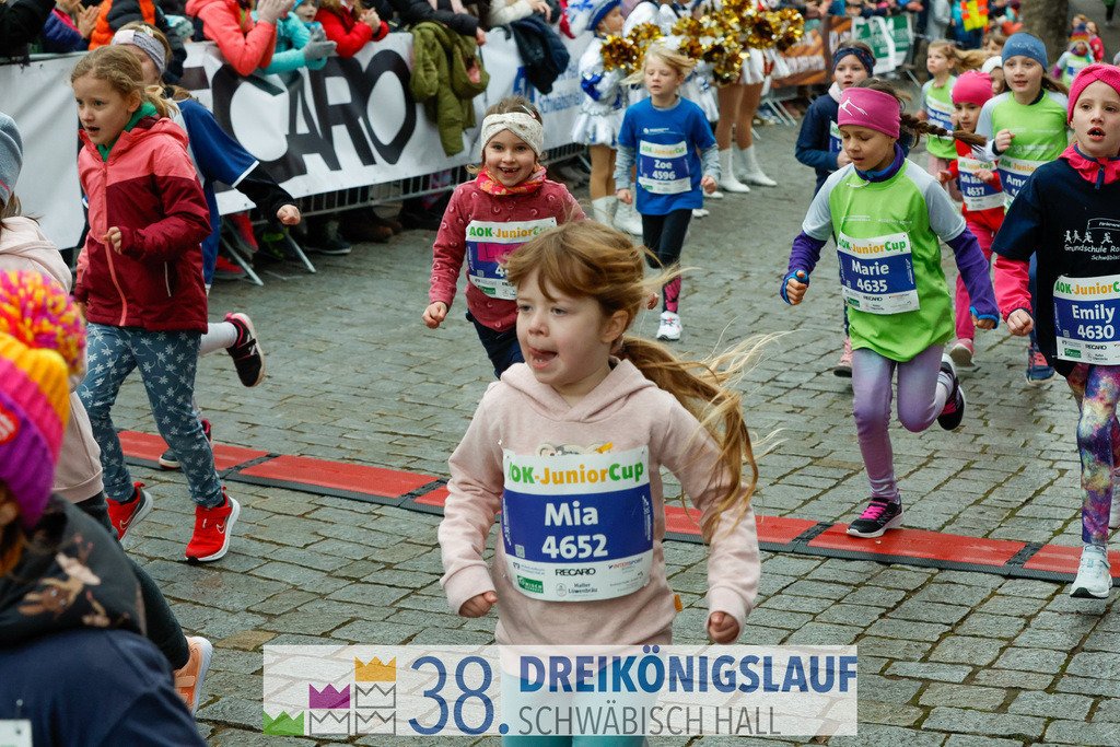 400m AOK Junior Cup | 3 Koenigslauf 2024 400m AOK Junior Cup - Realisiert mit Pictrs.com