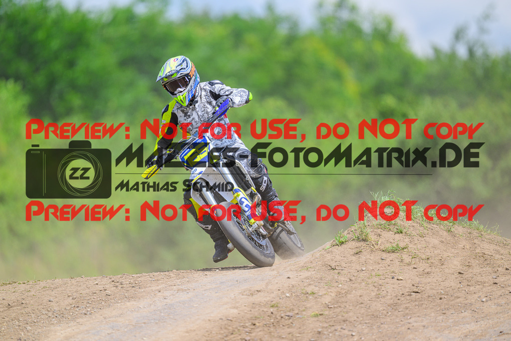 MaZZes_FotoMatrix_240623_6007705_9325 | UE40