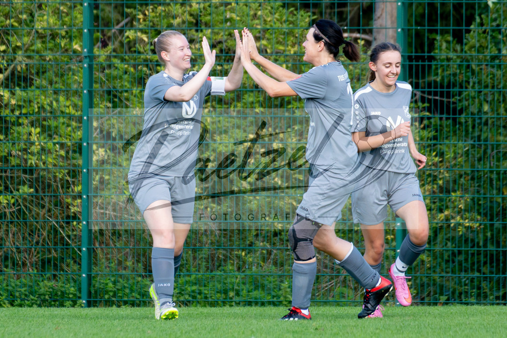 20260906_RULSVK_0709 | Fußball, Frauen:   beim Spiel der Kreisliga zwischen SG Rulle/Haste vs. SV Kettenkamp am 06.09.2026 im Stavermann-Sportpark in Rulle/Wallenhorst, Deutschland.(Foto von Nico Paetzel) - Realisiert mit Pictrs.com