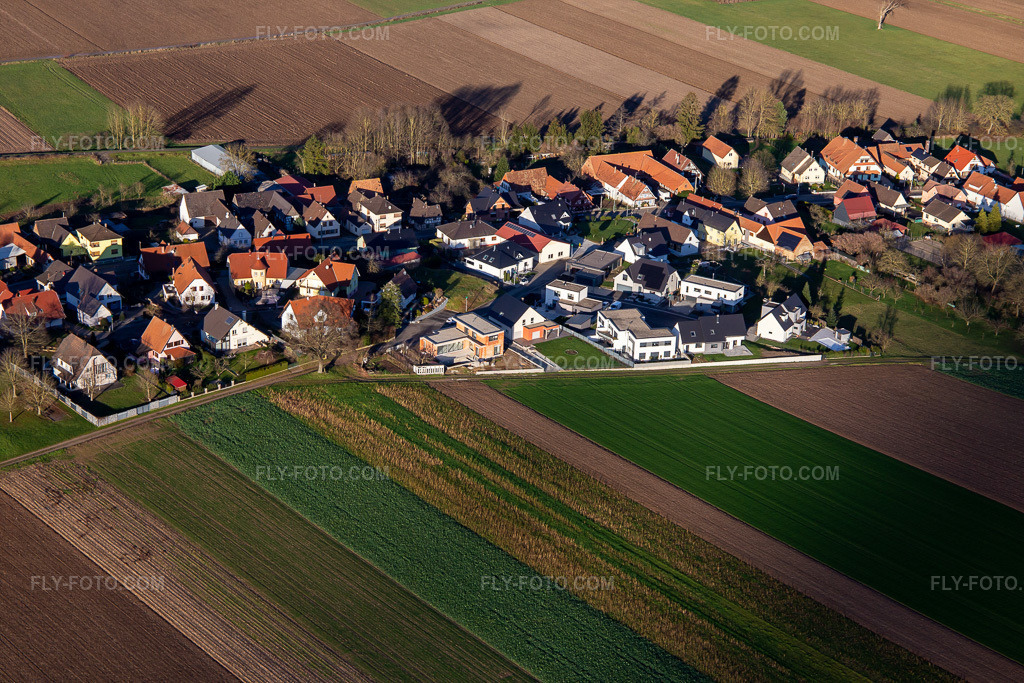 Aerial view: Rue de la Chapelle in Niederlauterbach in the state Bas-Rhin, France.Photo: IMG_135710.jpg taken on 01/03/2023 by Werner Riehm/FLY-FOTO.comResolution of the original: 5472 x 3648 px