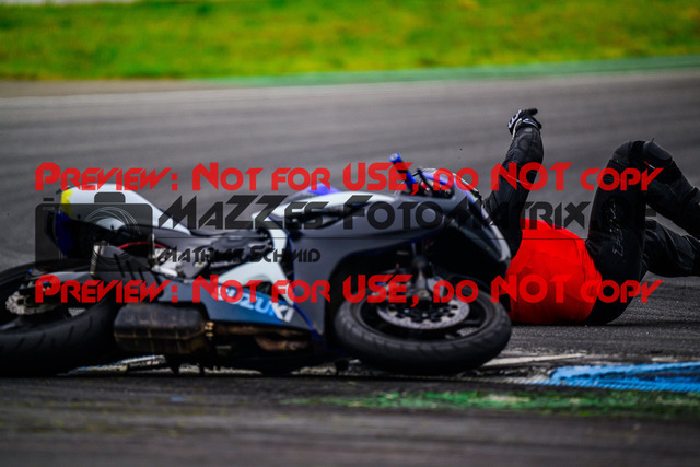 MaZZes_FotoMatrix_240614_6007705_5863 | INST