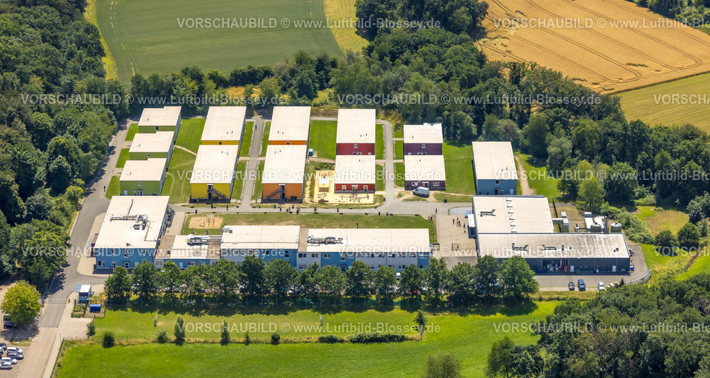 Essen230708135 | Luftbild, Flüchtlingsunterkunft Overhammshof, Bundesamt für Migration und Flüchtlinge, Fischlaken, Essen, Ruhrgebiet, Nordrhein-Westfalen, Deutschland
