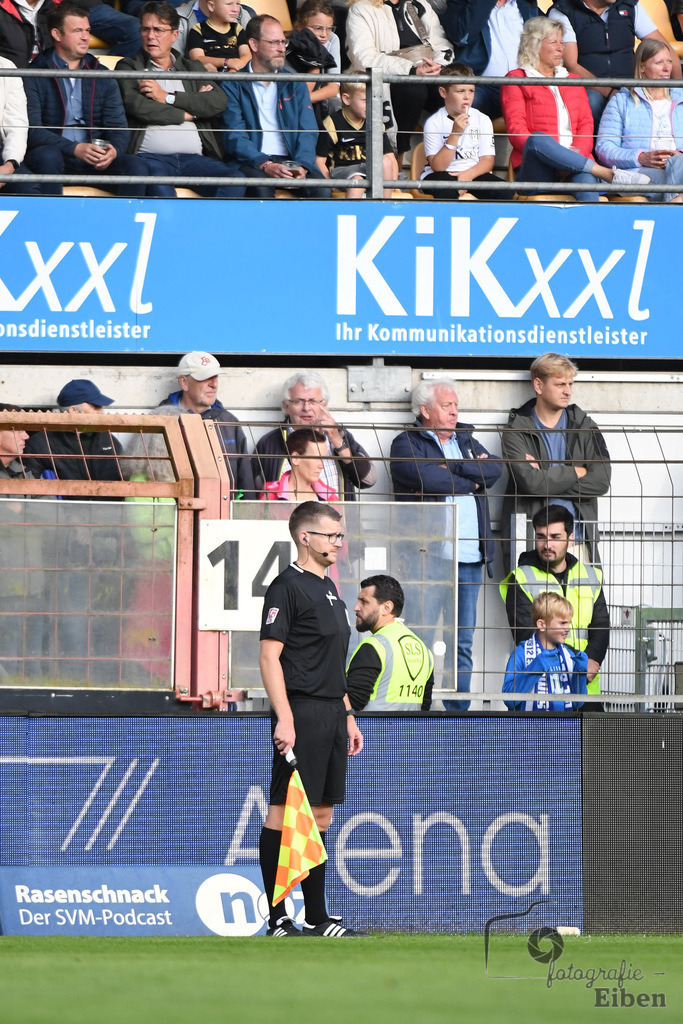 SV Meppen-VfB Lübeck | Herren Regionalliga Nord; SV Meppen (blau)-VfB Lübeck (weiß) am 01.08.2025 in Meppen (Hänsch-Arena), Photo: Philip Eiben 2025 - Realisiert mit Pictrs.com