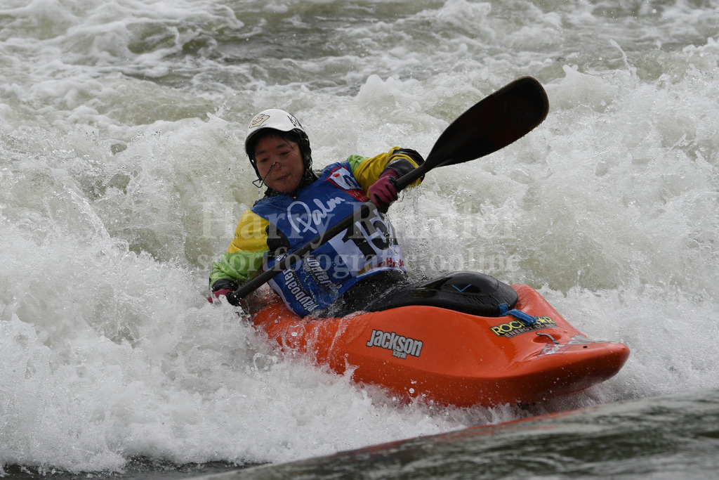 ICF CANOE FREESTYLE WORLD CUP 1 / PLATTLING | 2024 ICF CANOE FREESTYLE WORLD CUP 1 / PLATTLINGWomen's Kayak SurfaceHitomi TAKAKU (Japan) #152 - Realisiert mit Pictrs.com