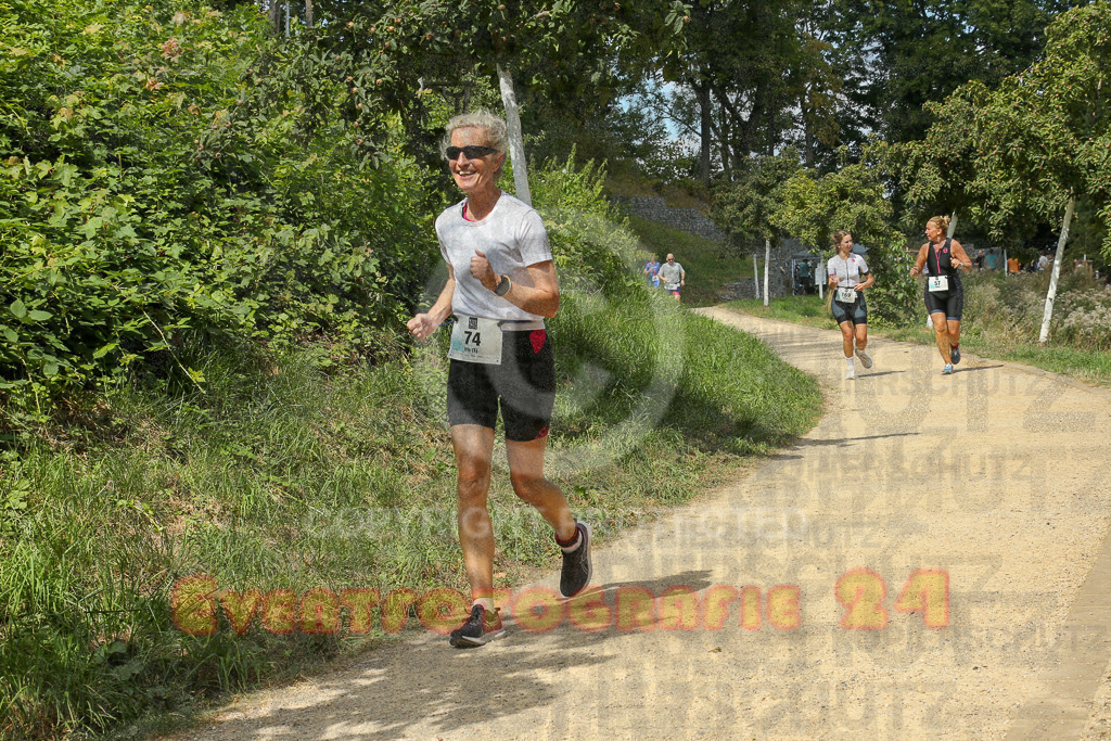 250824_1252_EX1_0785 | Sportfotografie im Rhein-Sieg Kreis, Köln, Bonn, NRW, Rheinland Pfalz, Hessen, etc. Unser Tätigkeitsfeld umfasst den Laufsport vom Volkslauf über den Marathon, Duathlon, Triathon bis zum Ultralauf wie Kölnpfad Ultra oder Schindertrail.