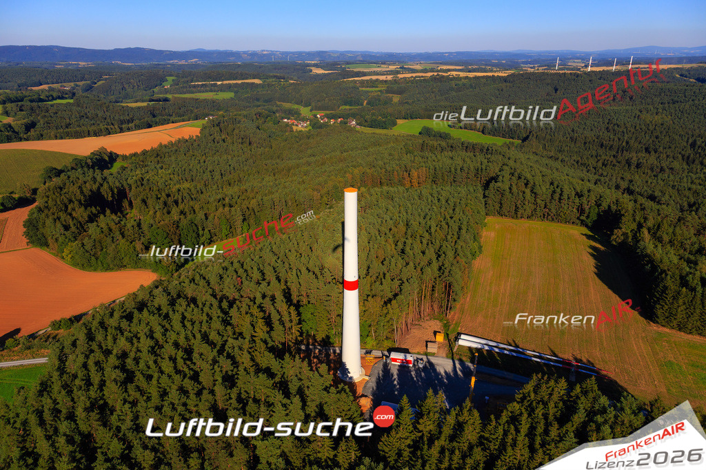 Die Luftaufnahme Windpark -  wurde vom UL-Flugzeug (keine Drohne) aus fotografiert.Hohe Druck- Auflösung-die Geschenkidee!