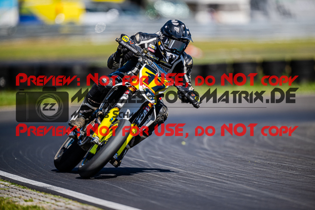 MaZZes_FotoMatrix_220702_891 | S1