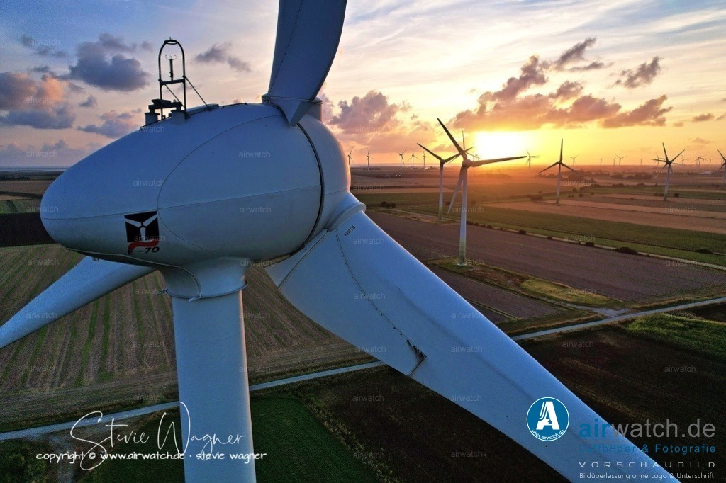 Windpark Breklumer-Koog | Luftbild, Windenergieanlagen, Enercon, Windpark Breklumer Koog