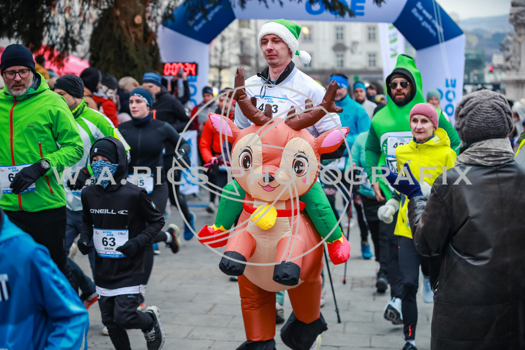 SILVESTERLAUF LINZ 25 | Linz, AUSTRIA, 31. Dezember 25, TRIRUN SILVESTERLAUF LINZ 25 , Image shows: 
Photo: WAPICS / BINDER Manuel