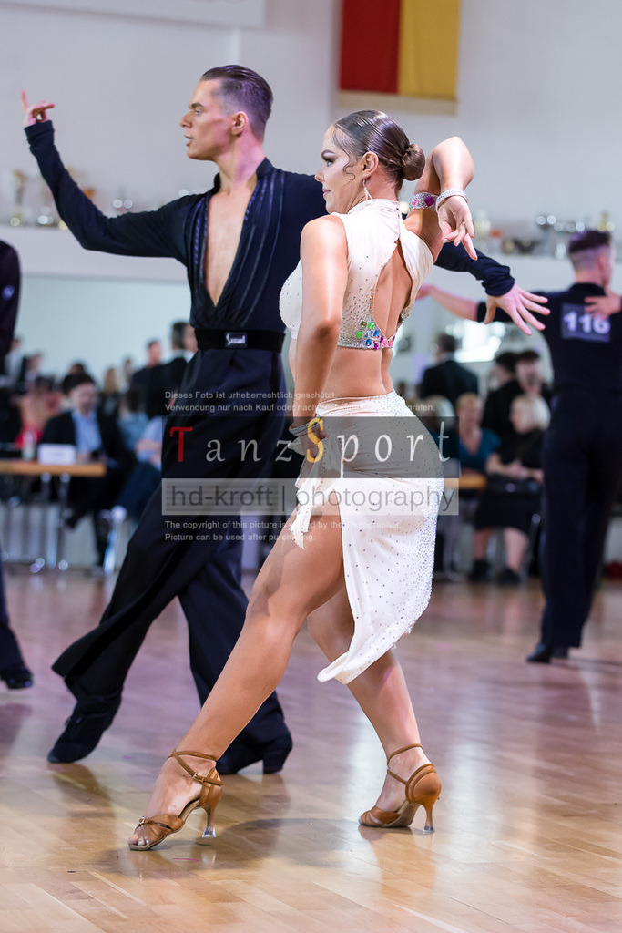 20240616_D-Cup-HGR-Latein_3627 | Tanzsportbilder, Standardtanz, Lateintanz, WDSF, DTV, LTVB, dancecomp, goc, hessen tanzt, blaues band der spree, walzer, tango, wiener walzer, slowfox, quickstepp, samba, rumba, cha-cha-cha, paso doble. jive, hd-kroft photography, turniertanzsport