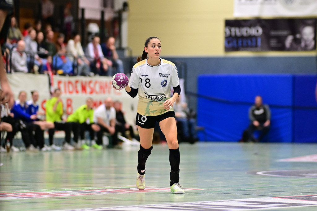 Handball I Frauen I Saison 2024-2025 I 2. HBF I 20. Spieltag I HL Buchholz 08-Rosengarten - Bergischer HC | Der Sportfotograf. - Realisiert mit Pictrs.com