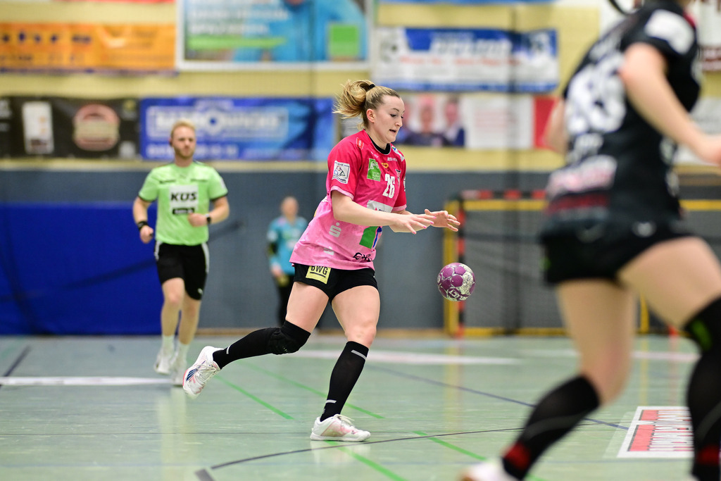 Handball I Frauen I Saison 2024-2025 I 2. HBF I 16. Spieltag I HL Buchholz 08-Rosengarten - SV Union Halle-Neustadt | Der Sportfotograf. - Realisiert mit Pictrs.com