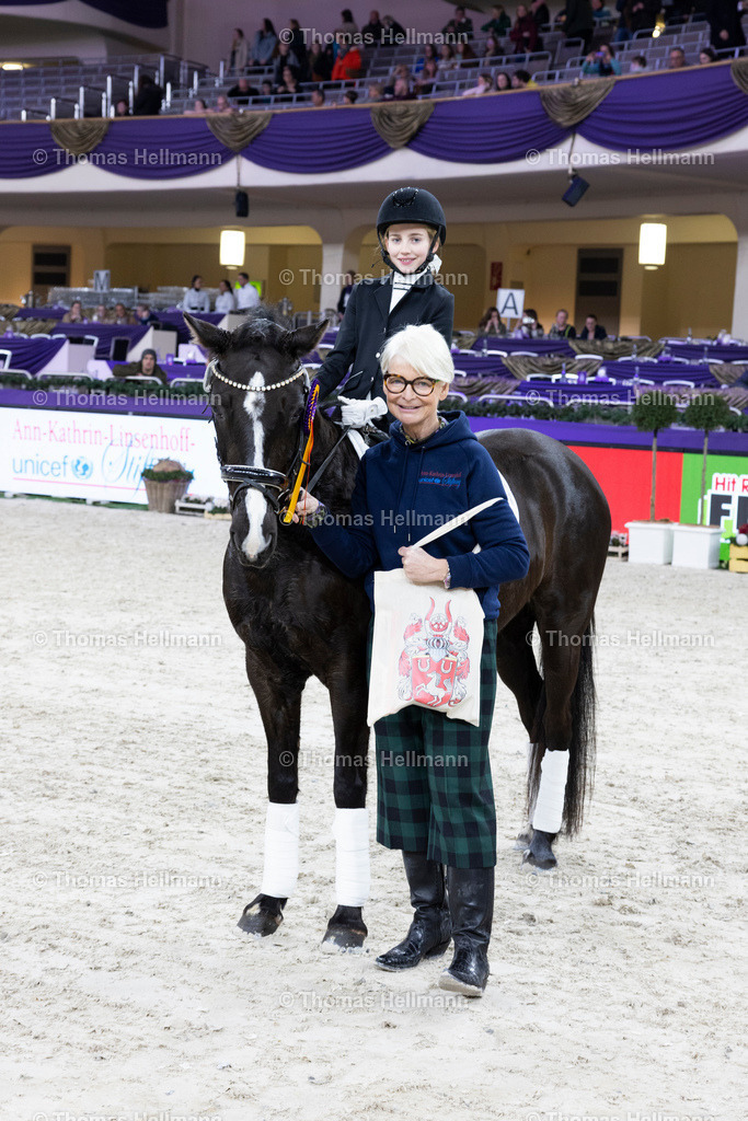 TH_Reiterwettbewerb-Linsenhoff Förderpreis_2529 | Reiterwettbewerb-Linsenhoff Förderpreis beim Festhallen Reitturnier Frankfurt 2022 am 15.12.22 in Franlkfurt, Festhalle