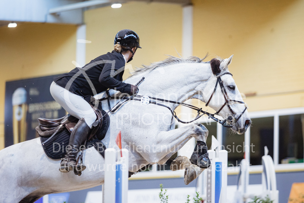 221112_Warstein_L-Spr-207 | Deine schönsten Turniermomente als professionelle Fotos! Entdecke hochwertige Pferdesport-Fotografie im Online-Shop. Jetzt Fotos finden & bestellen!