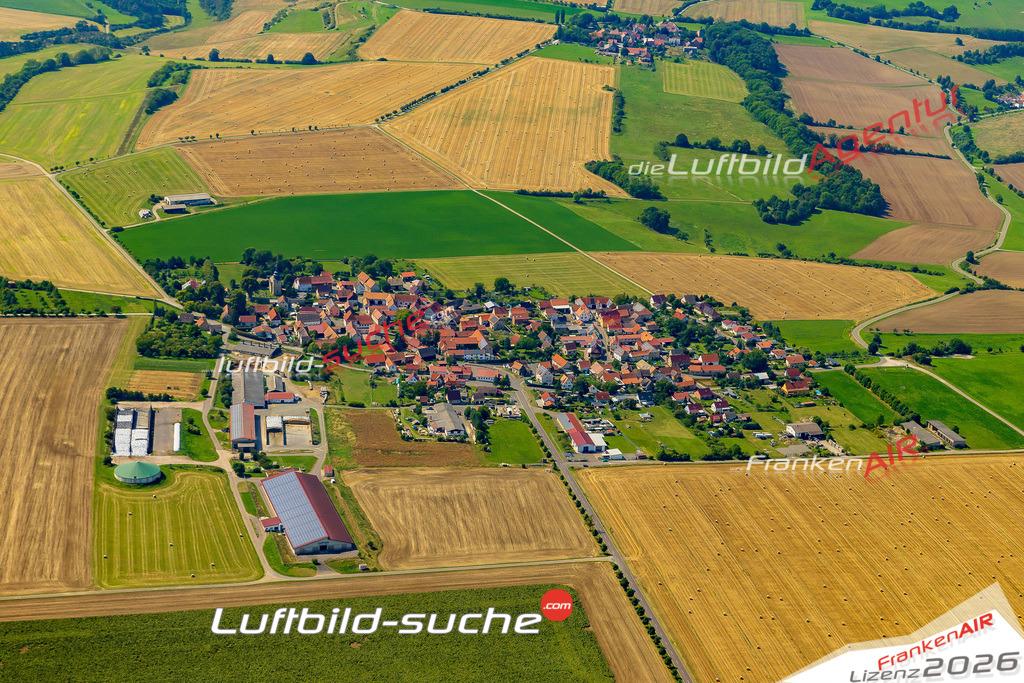 Hochdorf Blankenhain Bild- Das Luftbild wurde 2025 vom UL-Flugzeug heraus erstellt ( keine Drohne bzw. Drohnenaufnahme ) - Hochauflösende Luftaufnahme -Nicht vergleichbar mit Google Maps oder Satelittenbilder- Die Geschenkidee !Mit Lizenz und Bildrechte bestellbar - CC