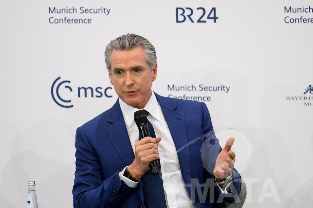 _DWA6424 | MATA IndoCon - Realisiert mit Pictrs.com