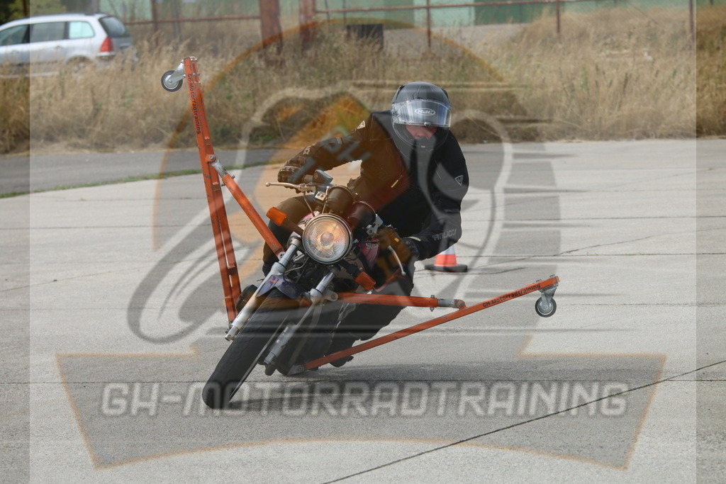 IMG_3495 | gh-motorradtraining-foto.de - Realisiert mit Pictrs.com
