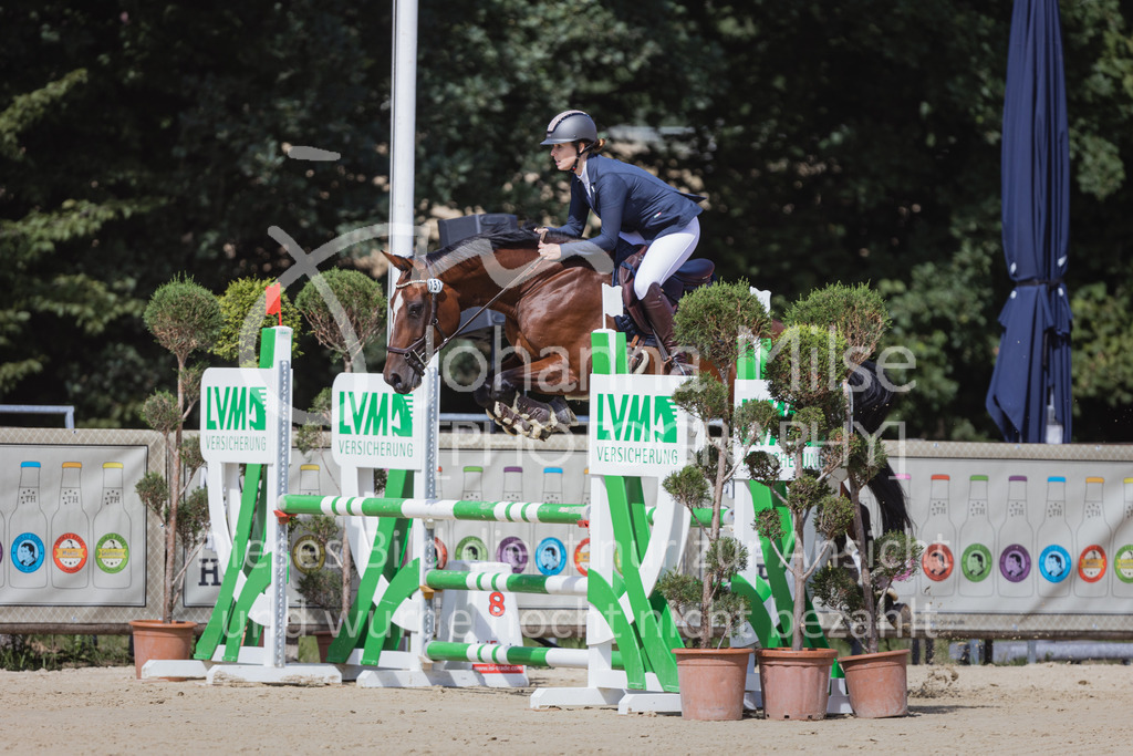 220728_BHO_RegioTour_A-Spr_Reiter-223 | Deine schönsten Turniermomente als professionelle Fotos! Entdecke hochwertige Pferdesport-Fotografie im Online-Shop. Jetzt Fotos finden & bestellen!