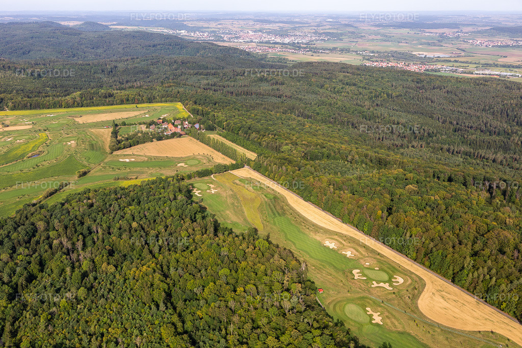 Luftbild: Golfclub Schloss Kressbach im Ortsteil Kreßbach in Tübingen im Bundesland Baden-Württemberg in Deutschland. Foto: IMG_008681.jpg vom 27.08.2020 durch Werner Riehm/FLY-FOTO.de