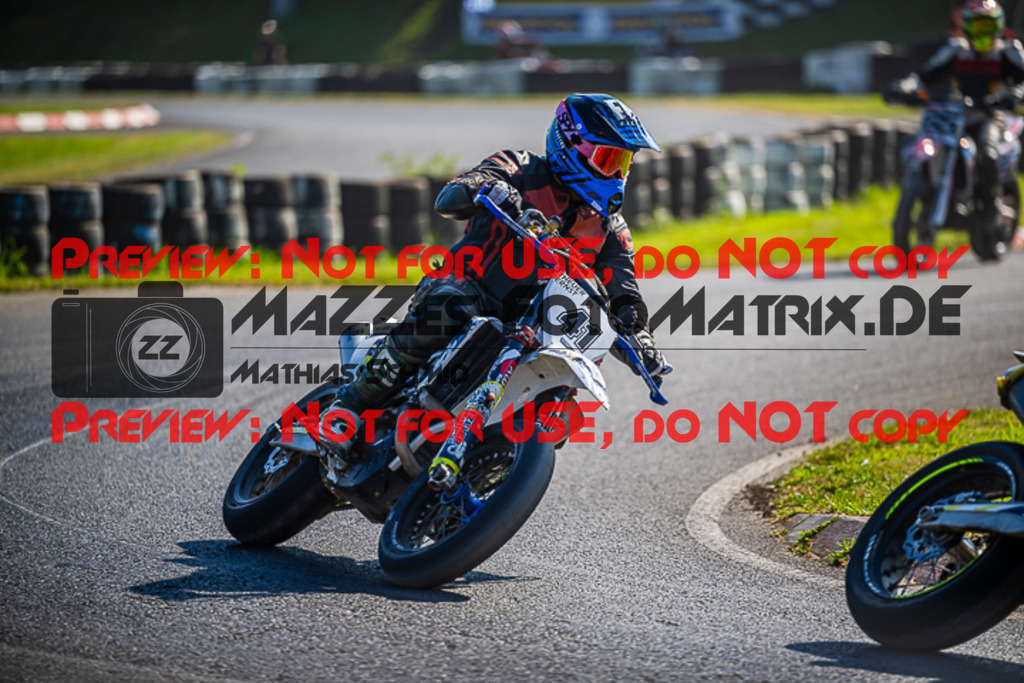 MaZZes_FotoMatrix_230916_6634 | UE40