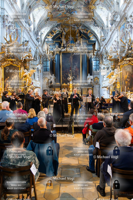 TAM25_K.05__Michael-Vogl_045_5051 | Tage Alter Musik Regensburg K.05 Basilika St. Emmeram Xenia Löffler, Alfredo Bernardini, Michael Bosch, Oboe Batzdorfer Hofkapelle (Deutschland) Musik aus der Fürst Thurn und Taxis Hofbibliothek Regensburg Daniel Deuter Konzertmeister Foto: Michael Vogl