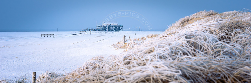 Ordinger Strand im Winter | Pfahlbau im Winter