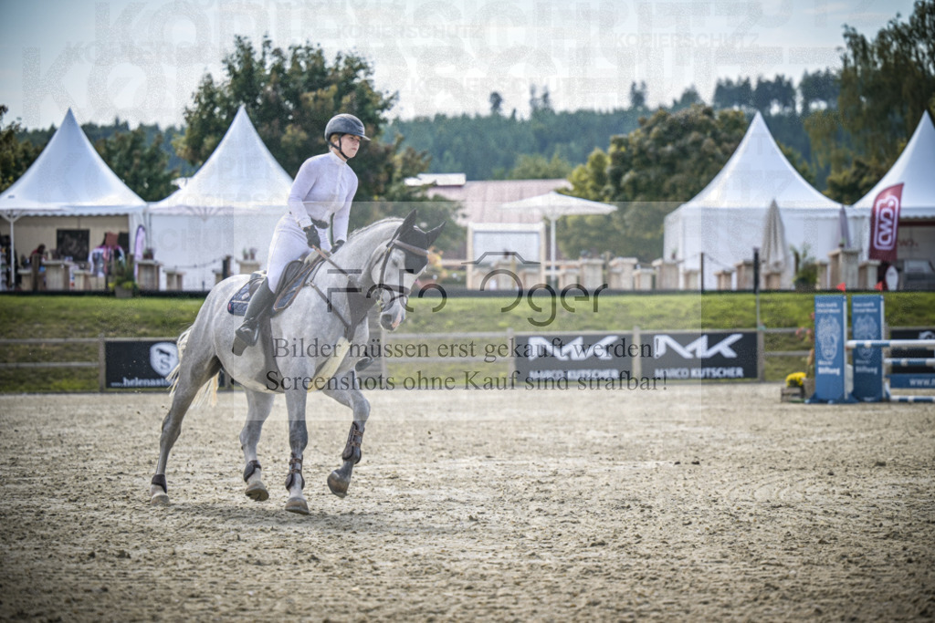 DOS_7724 | Entdecke hochwertige Reitturnierfotos von Foto Oger. Professionell, emotional und authentisch – jetzt Lieblingsmomente im Shop bestellen.Deutschlandweite Turnierfotografie. - Realisiert mit Pictrs.com