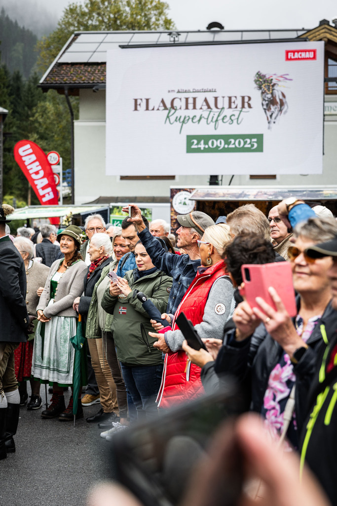 Rupertifest_Flachau_2k25_Webauflösung-64 | Bildershop Chri Fischbacher - Realisiert mit Pictrs.com