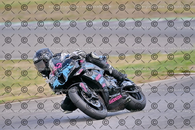 26bt05-1822 | markuskiefer.com - Realisiert mit Pictrs.com