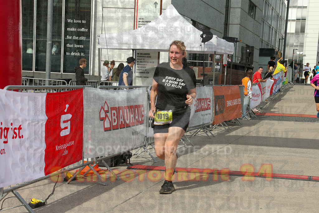 250920_1329_EX1_4993 | Sportfotografie im Rhein-Sieg Kreis, Köln, Bonn, NRW, Rheinland Pfalz, Hessen, etc. Unser Tätigkeitsfeld umfasst den Laufsport vom Volkslauf über den Marathon, Duathlon, Triathon bis zum Ultralauf wie Kölnpfad Ultra oder Schindertrail.
