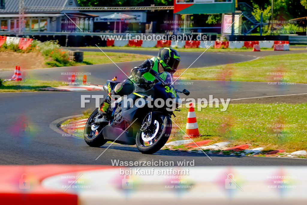 _MOT8878 | Hier findet Ihr Bilder von Touristenfahrten auf der Nürburgring Nordschleife oder von anderen Veranstaltungen die ich besucht habe. Viel Spass beim Durch Schauen 